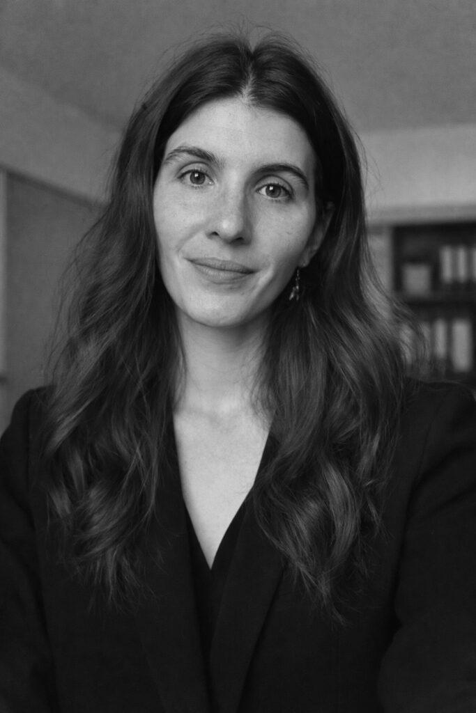 Avocat création société Aurillac - Emma Vignal
